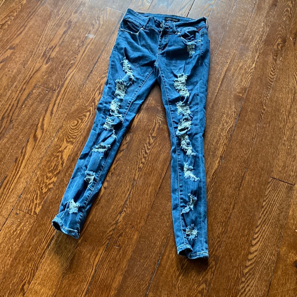 Almost Famous Distressed Skinny Jeans Ripped Denim Trendy SIZE 3